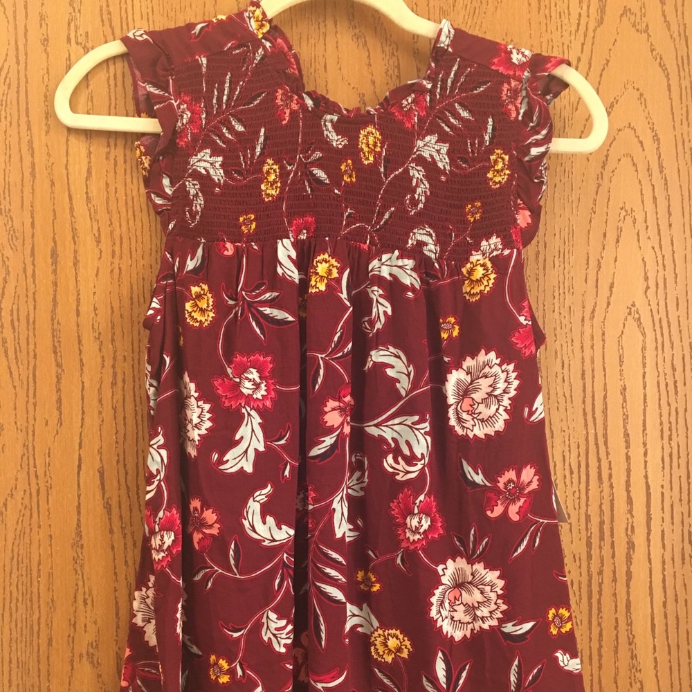 NWT. Old Navy top.